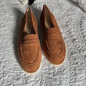 Jon Josef camel loafers